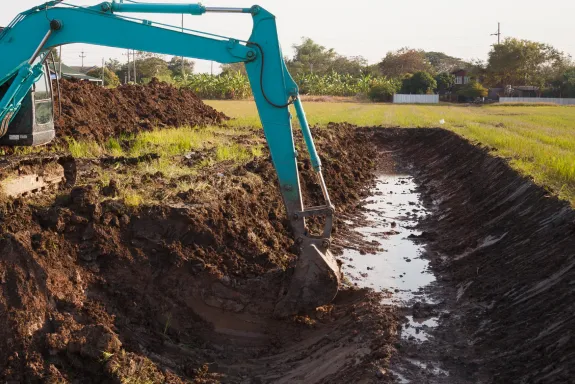 drainage ditch and canal clearing 1