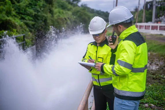 hydroelectric and dam maintenance